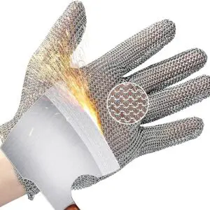 Steel mesh glove with chopping knife